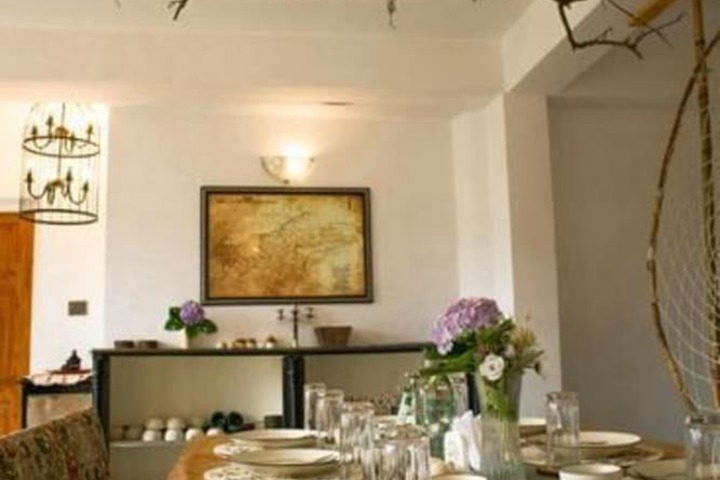 Dining 68 of 74