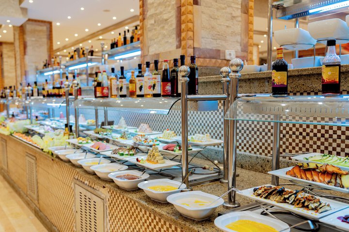 Dining 102 of 189