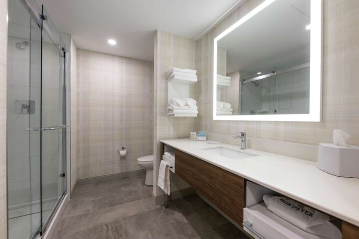Bathroom shower