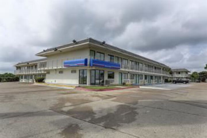 Hotel 16 of 24