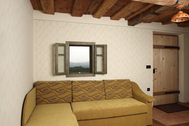 Room 10 of 22