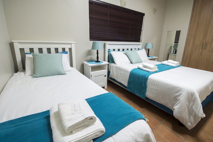 Room 10 of 24