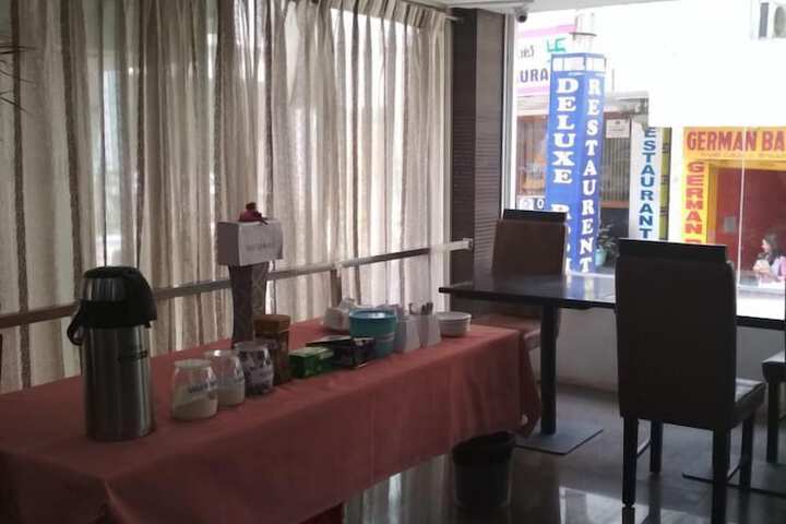 Breakfast/Coffee Service 60 of 60