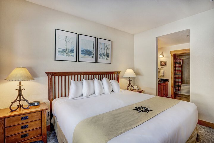 Room 10 of 75