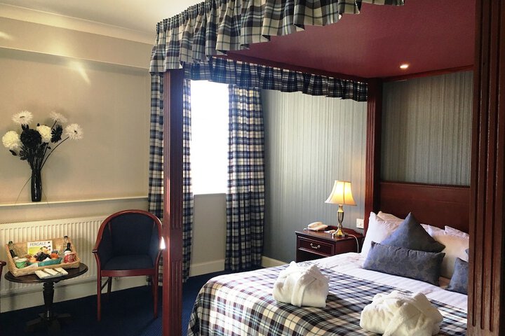 Room 46 of 118