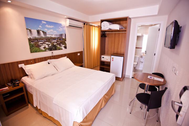 Room 26 of 81