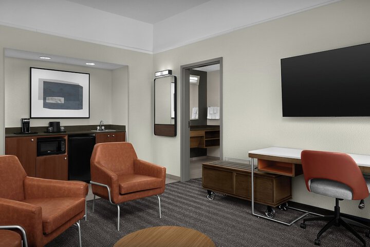 Room 12 of 35