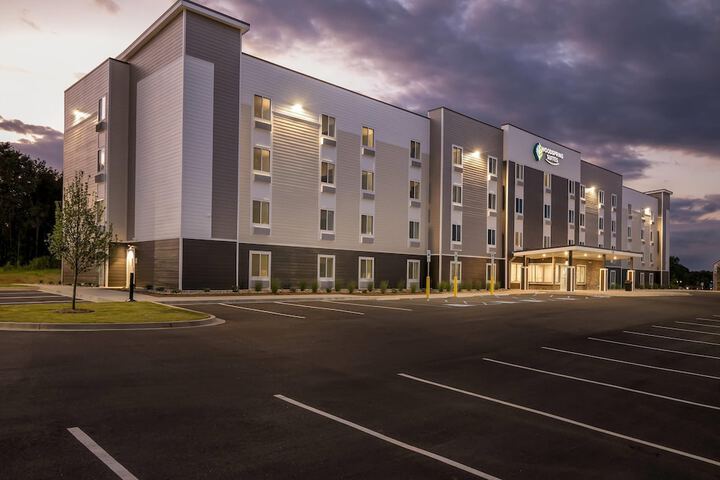 Hotel 70 of 71