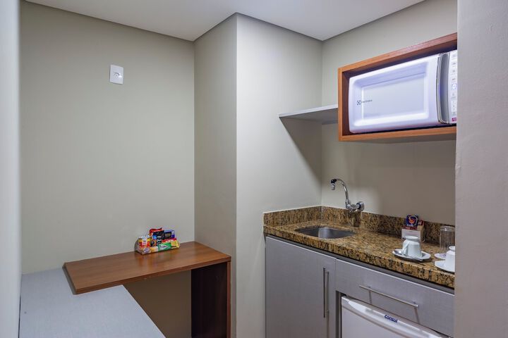 Room 28 of 138