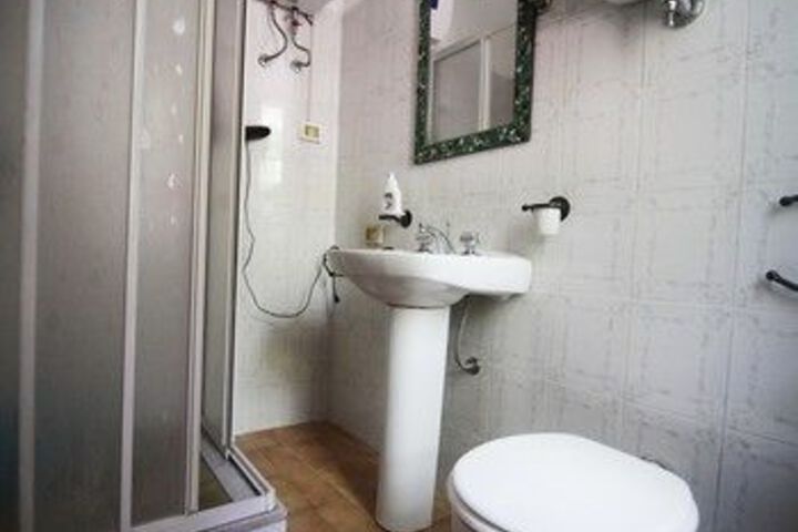 Room 3 of 14