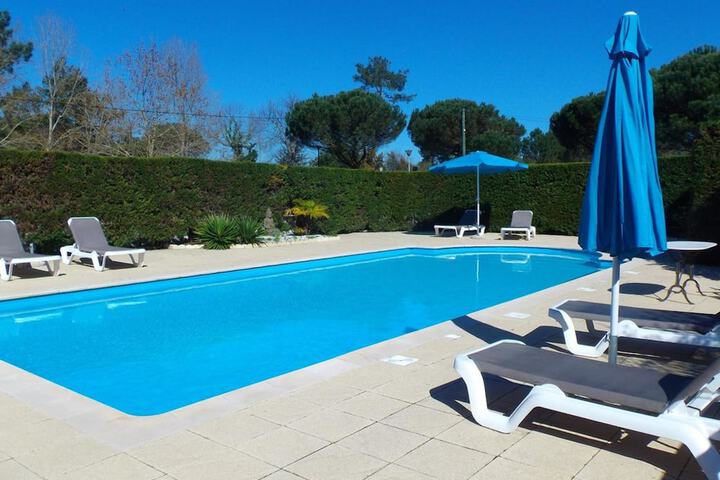 Pool 33 of 43