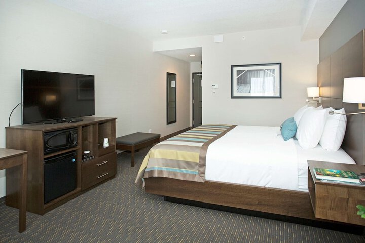 Room 7 of 30