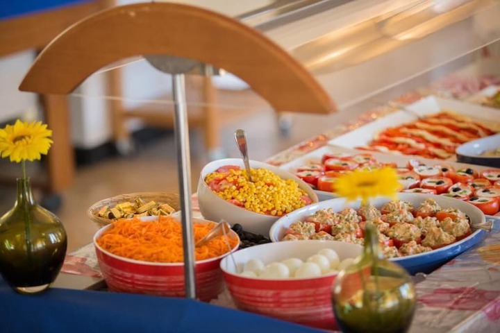 Lounge 29 of 38