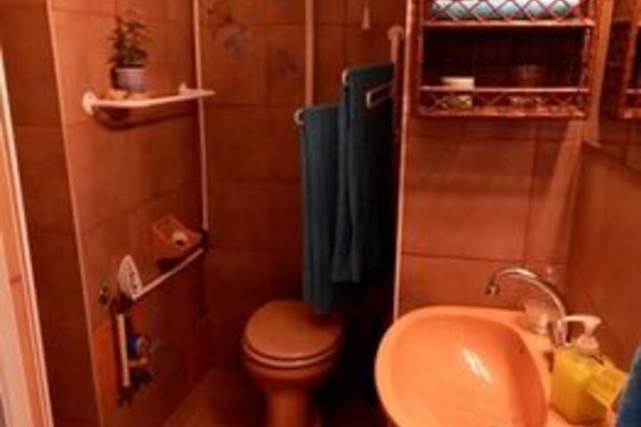 Room 4 of 39