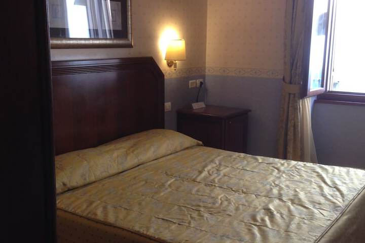 Room 62 of 142