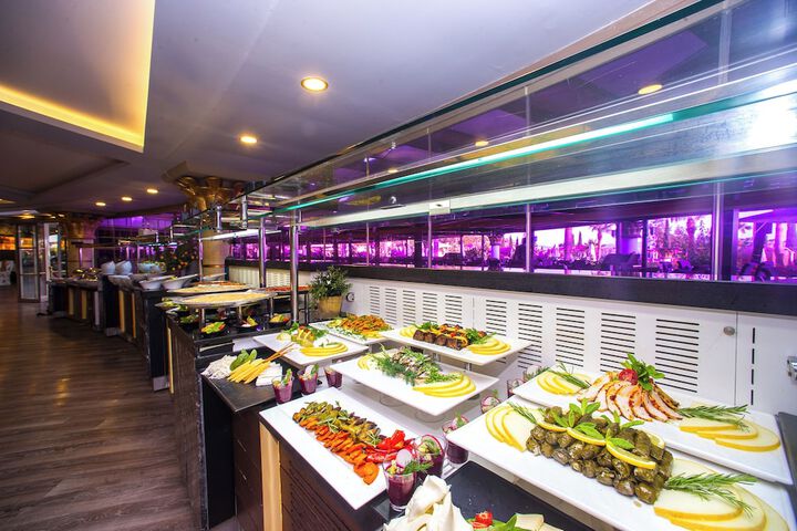 Dining 200 of 273