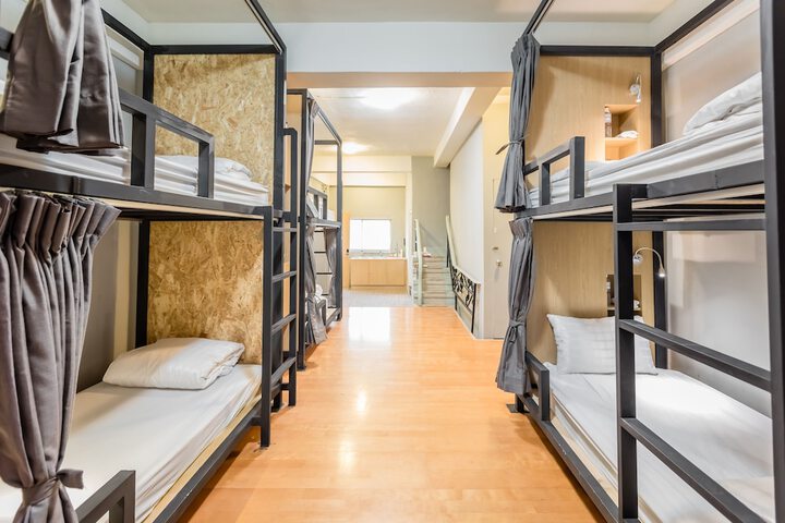 Room 5 of 34