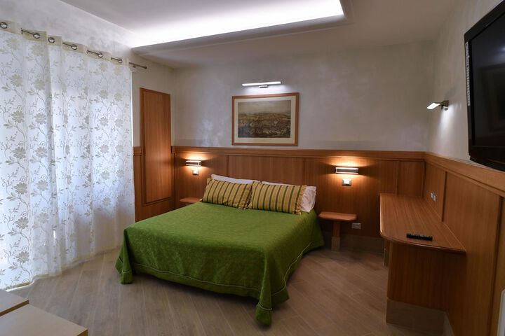 Room 2 of 14