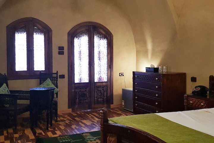 Room 8 of 193