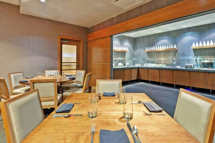Dining 43 of 74