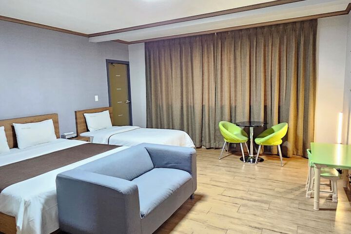 Room 22 of 41