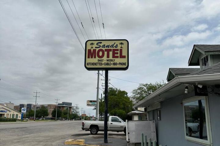 Sands Motel in San Antonio, TX