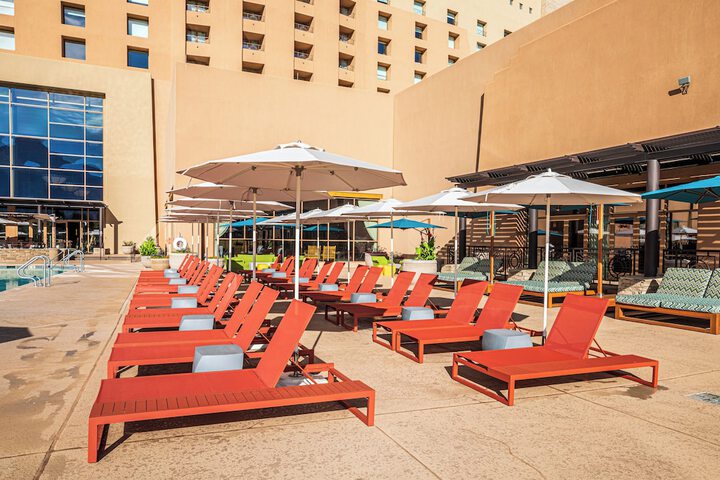 Pool Hotel