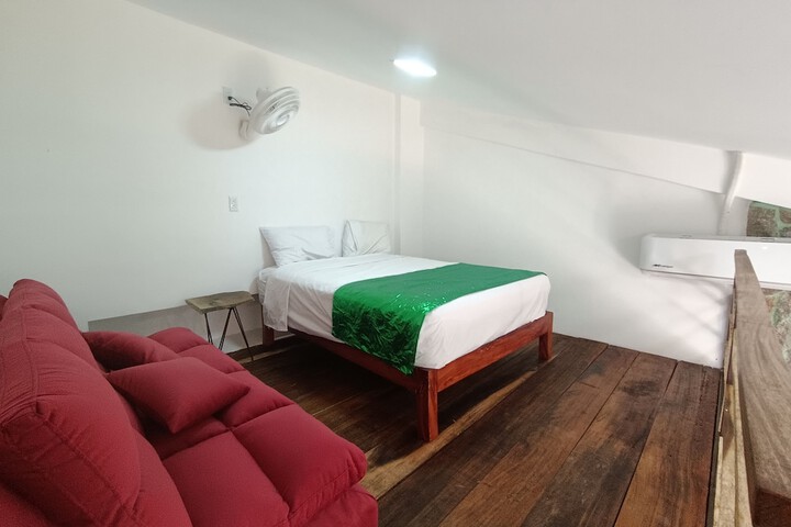 Room 30 of 231
