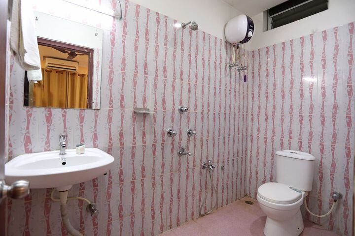 Room 12 of 12