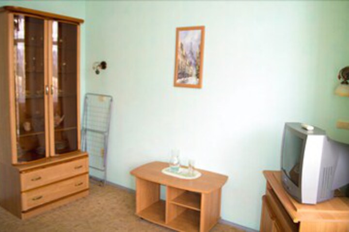 Room 17 of 61