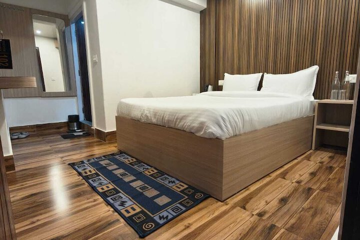 Room 7 of 26