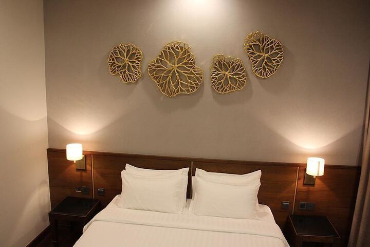 Room 10 of 43