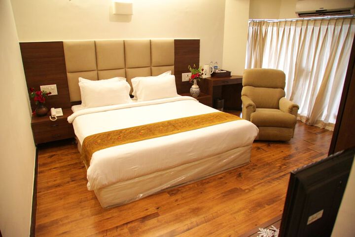 Room 26 of 154