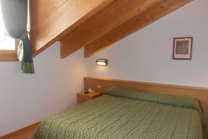 Room 21 of 51