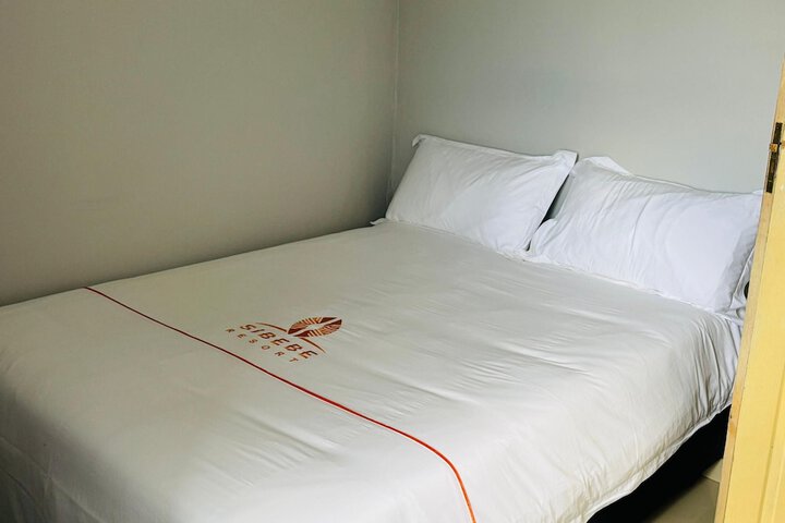 Room 19 of 76