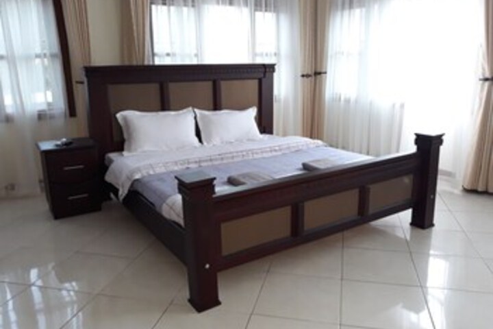Room 17 of 22