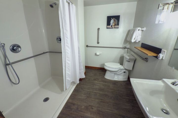 Room 34 of 89