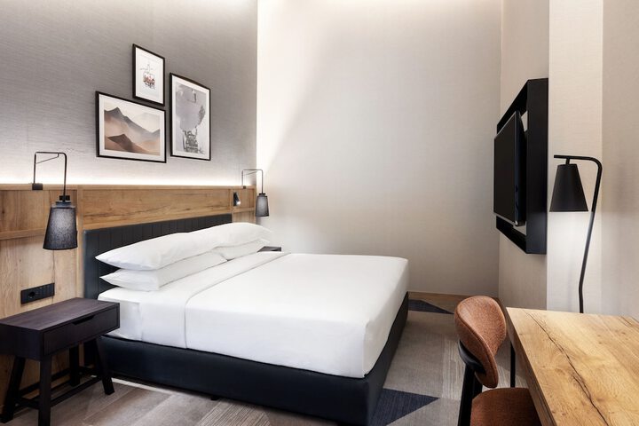 Room 20 of 71
