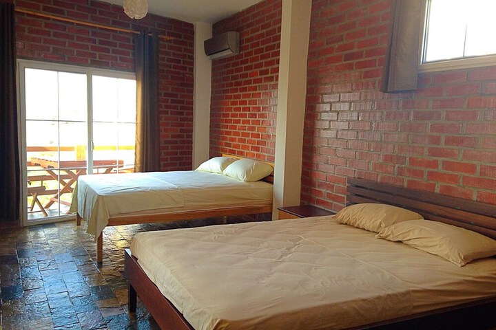 Room 11 of 75