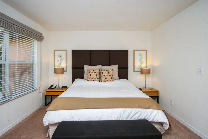 Room 6 of 21