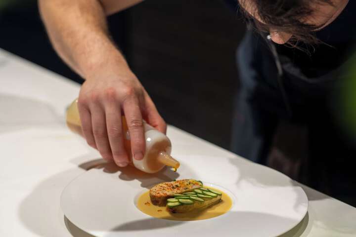 Dining 82 of 96