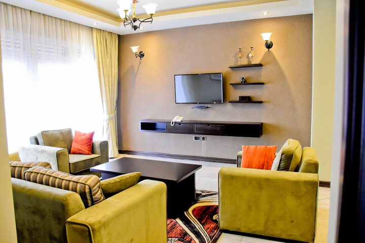 Room 17 of 30
