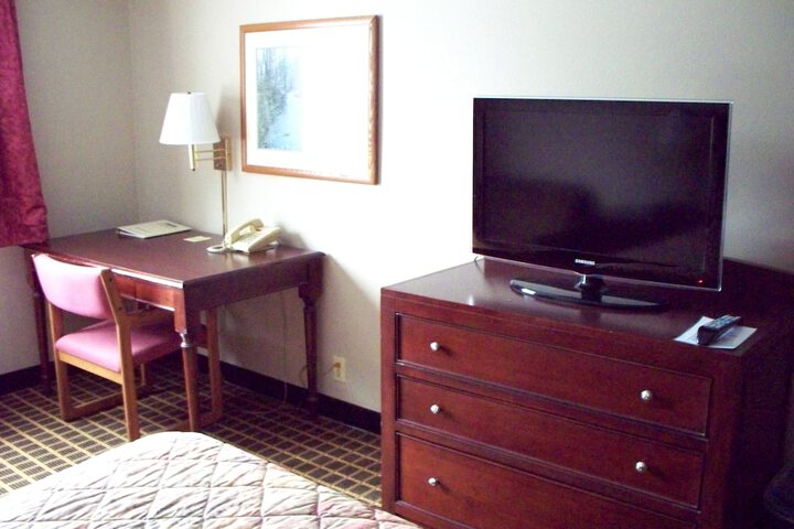 Room 8 of 52