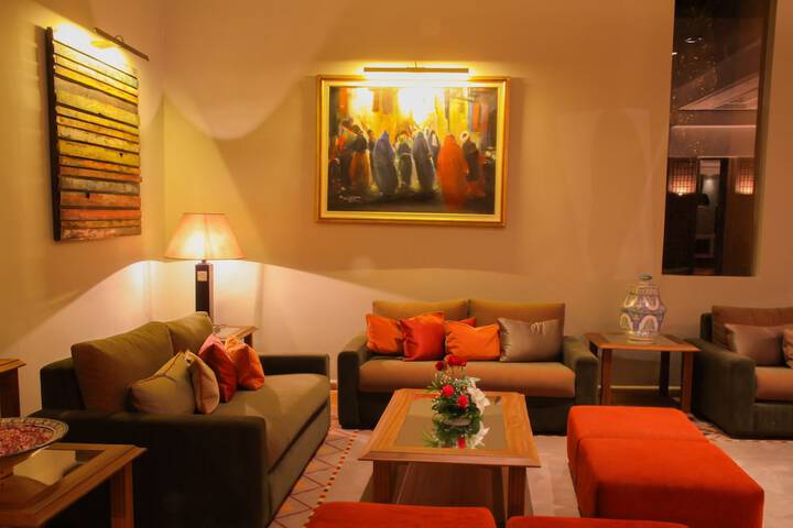 Guest Lobby