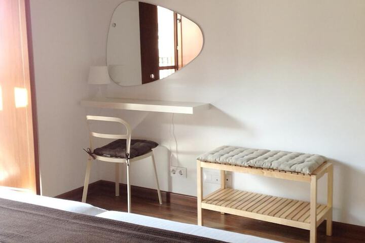 Room 17 of 60