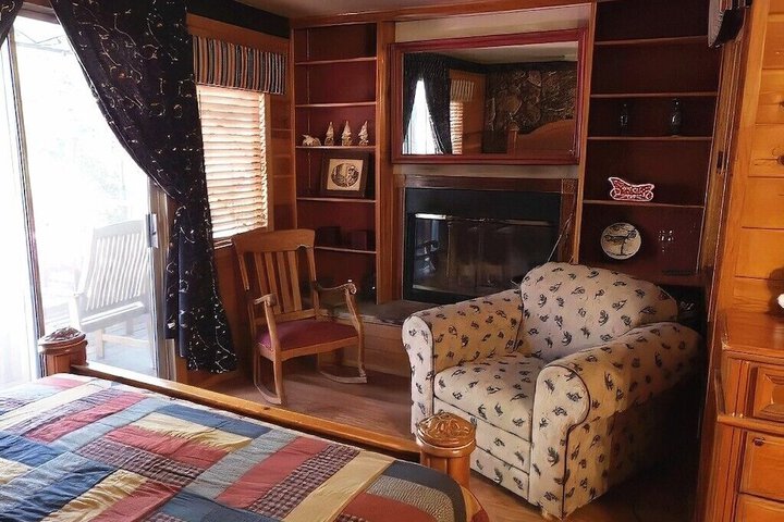 Room 34 of 68