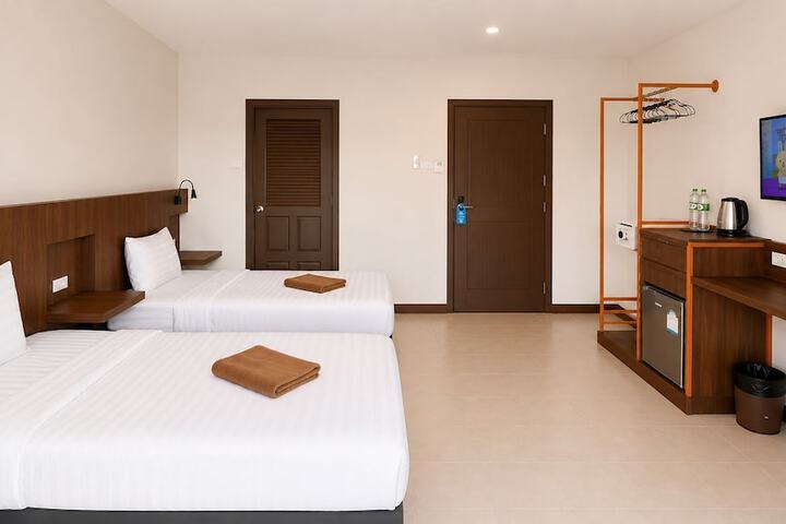 Room 45 of 77