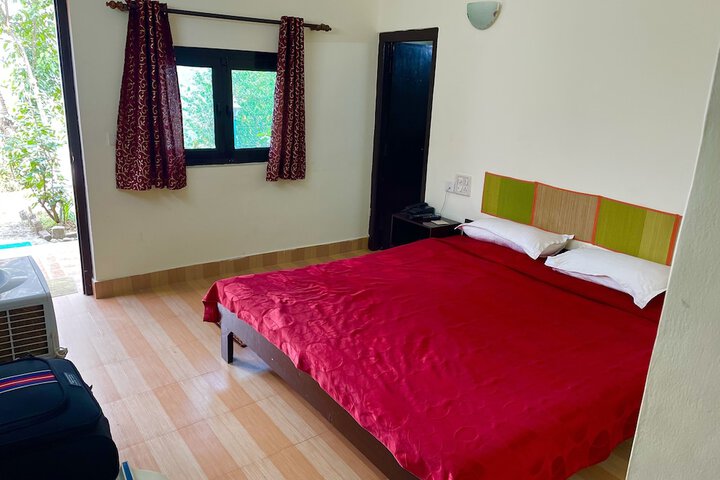 Room 8 of 28