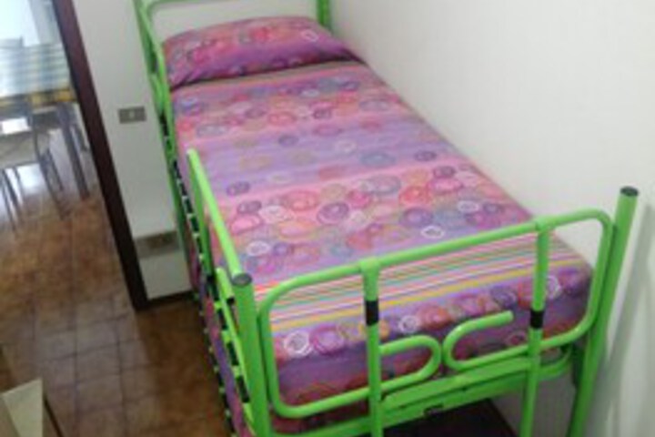 Room 33 of 50