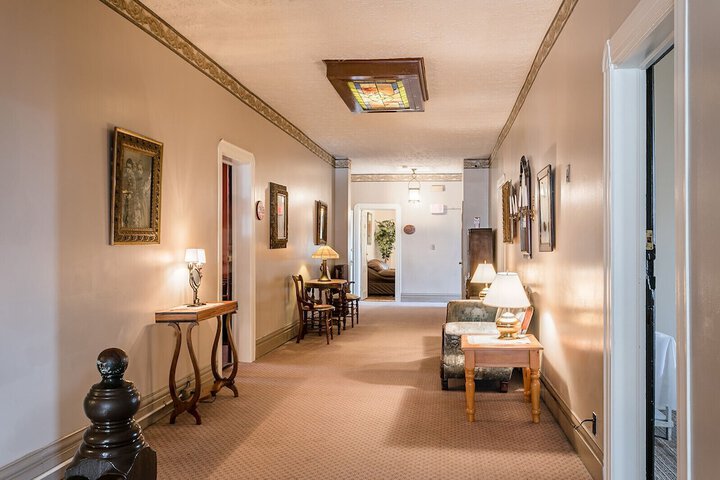 Ballroom/Hall 50 of 52